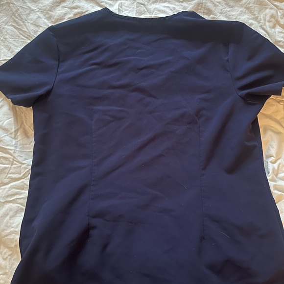Figs navy medium casma three pocket scrub top - Picture 4 of 4